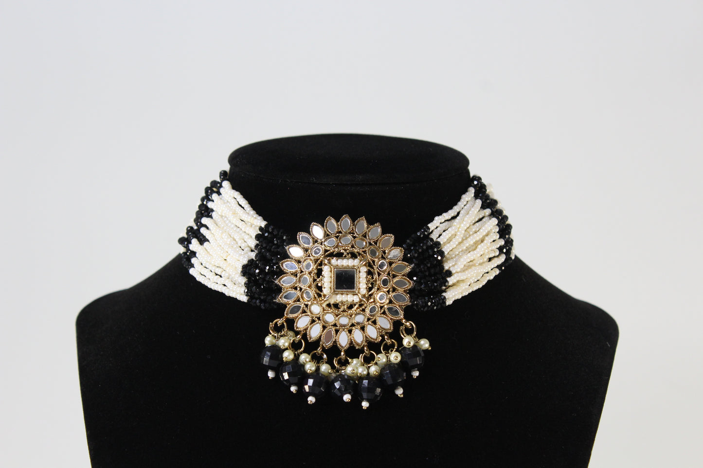 Moonlit Reflections Set - Black