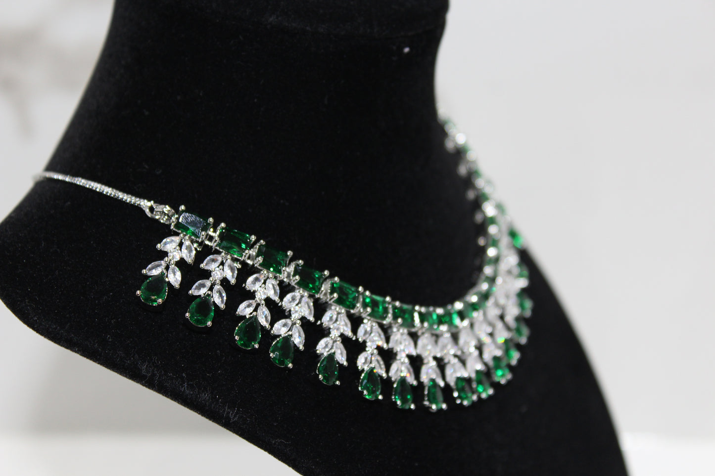 Lumina Royale American Diamond Set - Emerald Green