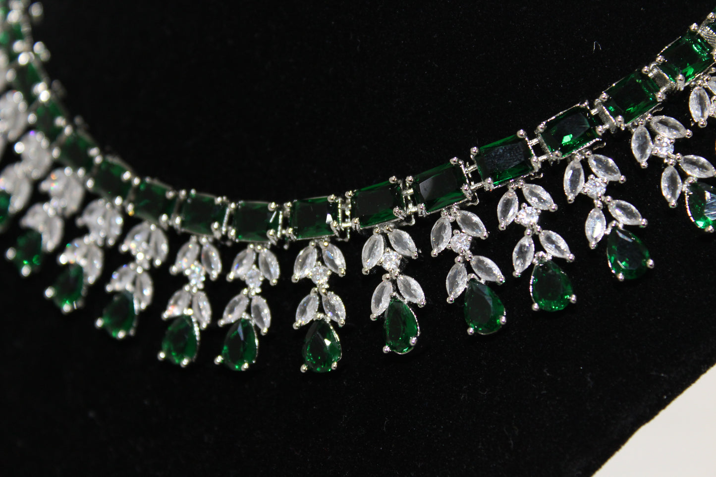 Lumina Royale American Diamond Set - Emerald Green