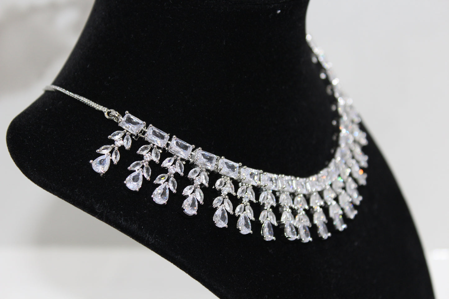 Lumina Royale American Diamond Set - Silver