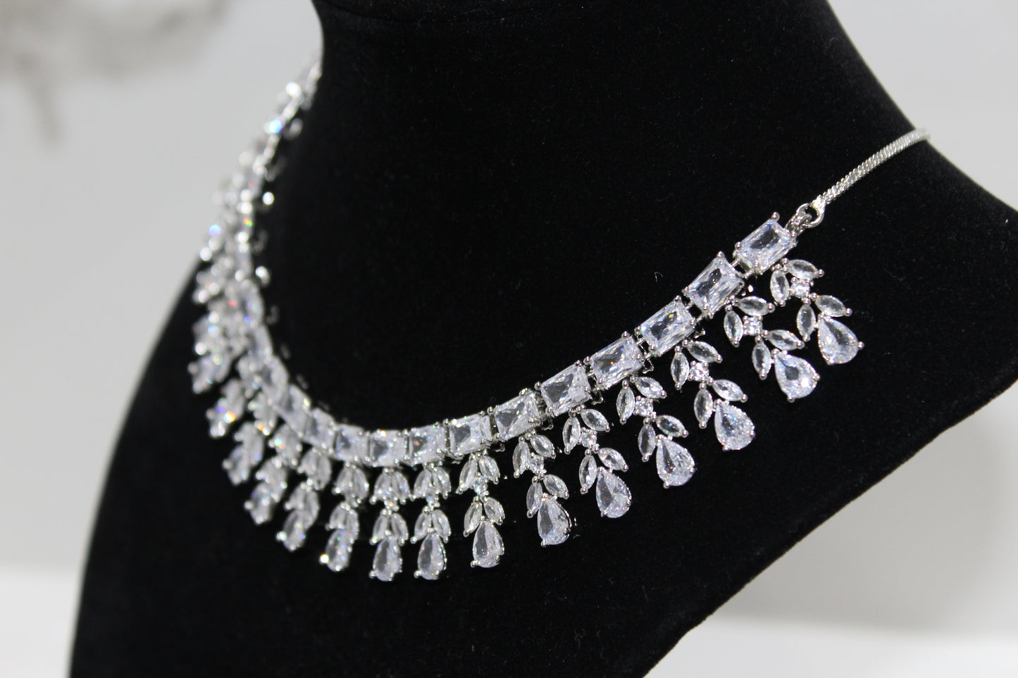 Lumina Royale American Diamond Set - Silver