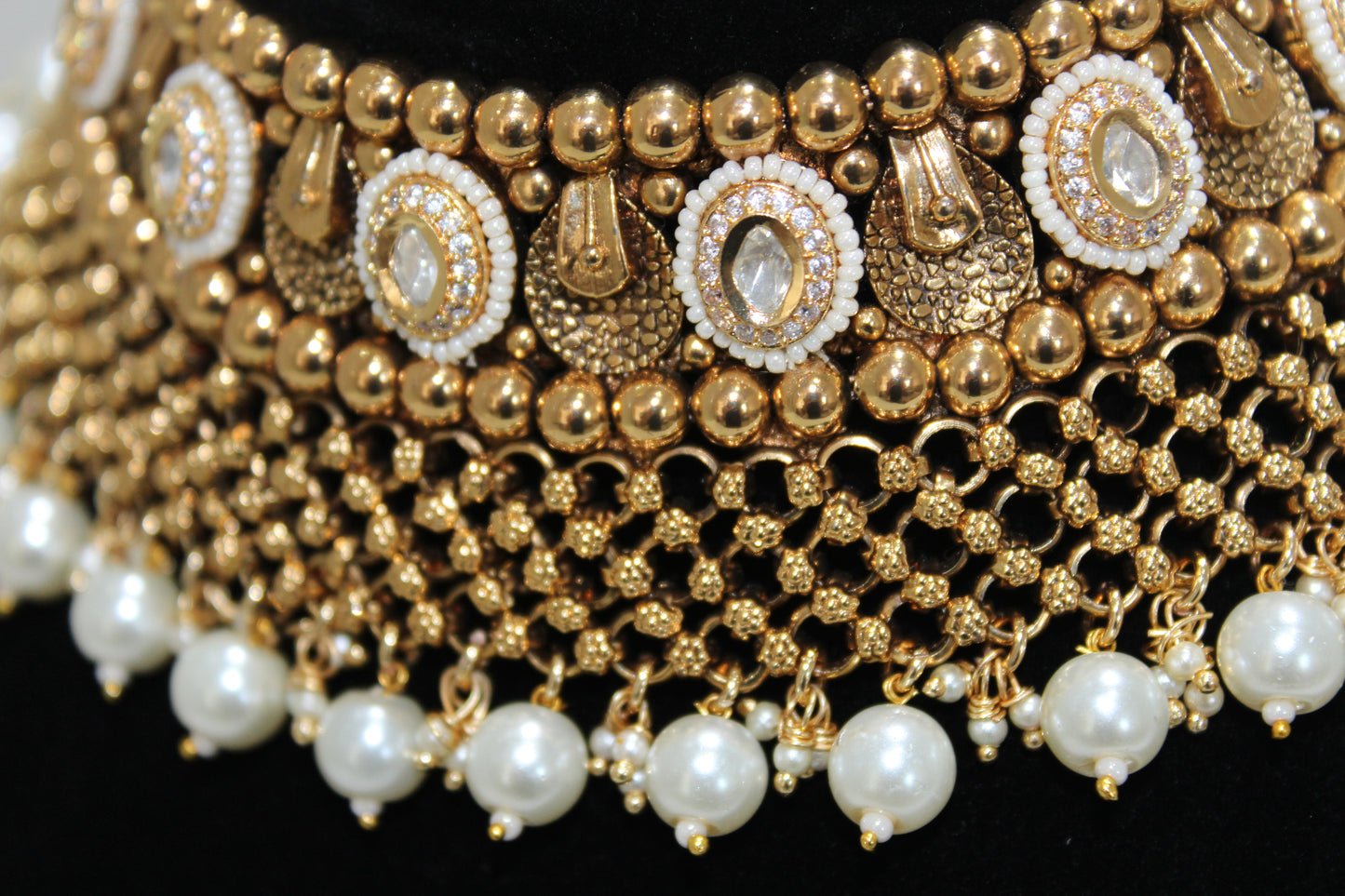 Rajwada Heirloom Pearl Set - White