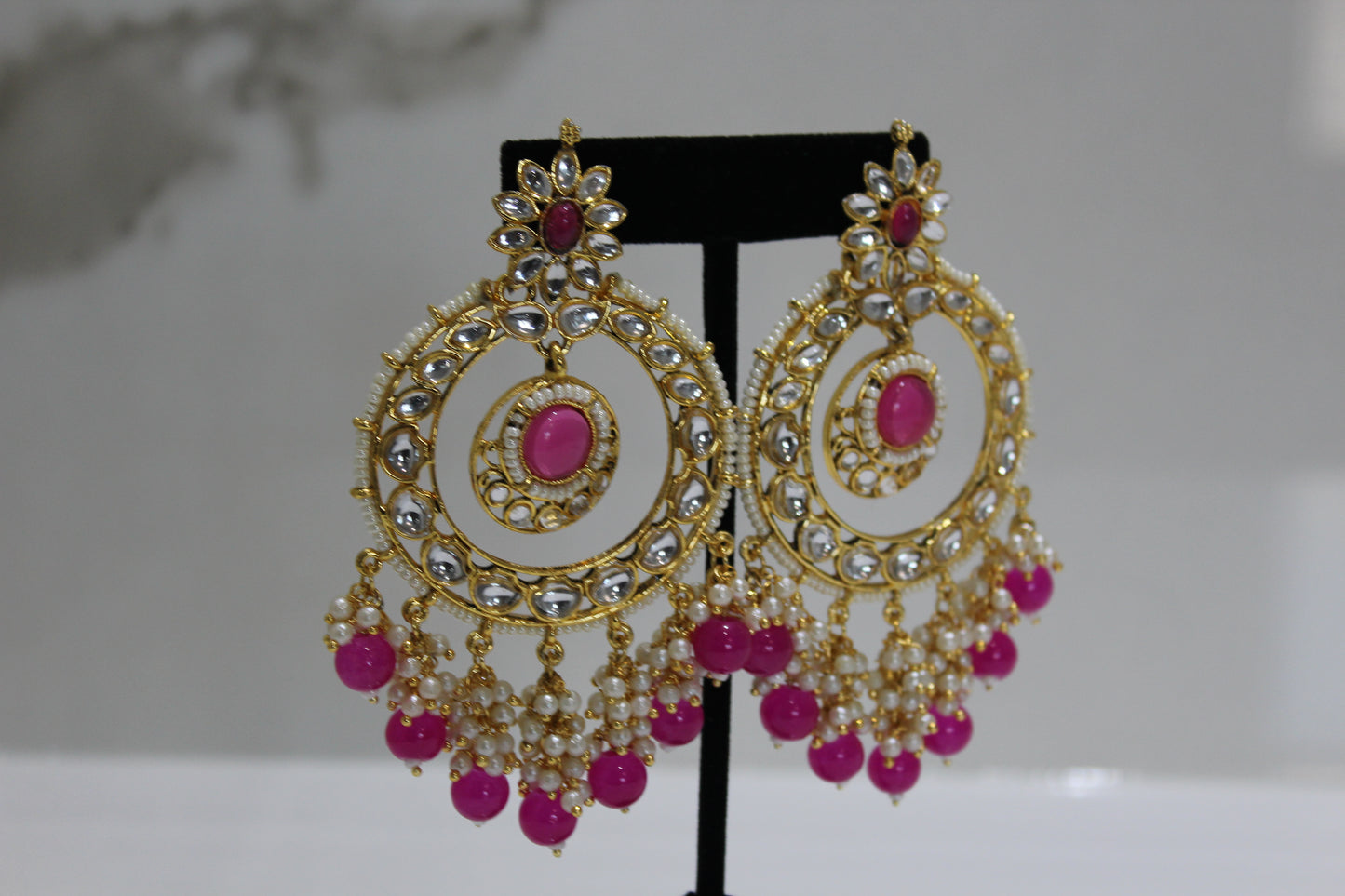 Luminous Aura Tikka Set - Magenta
