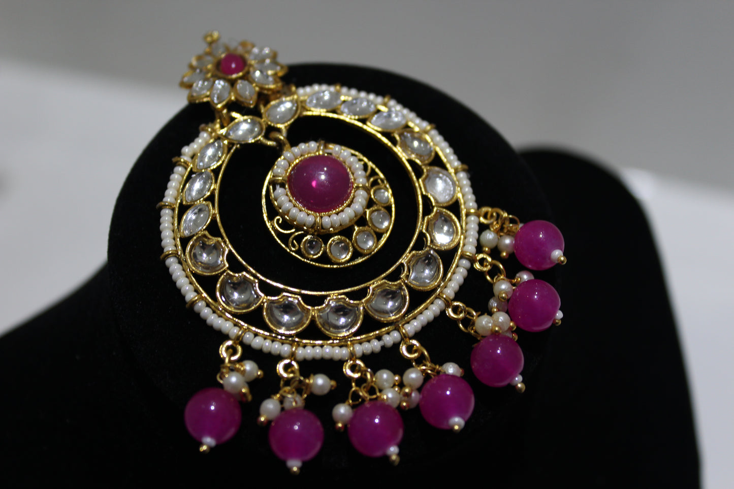 Luminous Aura Tikka Set - Magenta