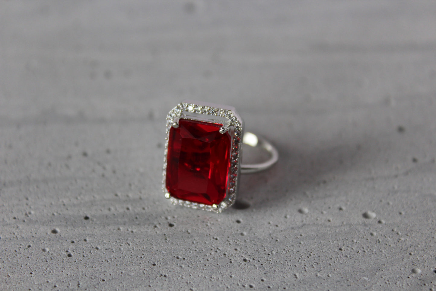 Gemstone Horizon Ring