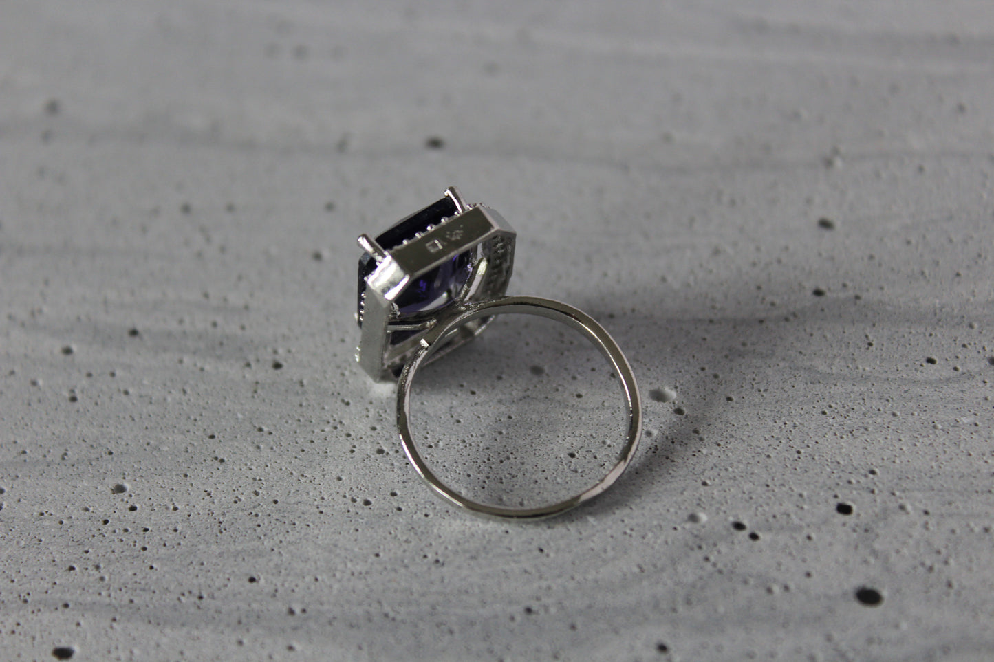 Gemstone Horizon Ring