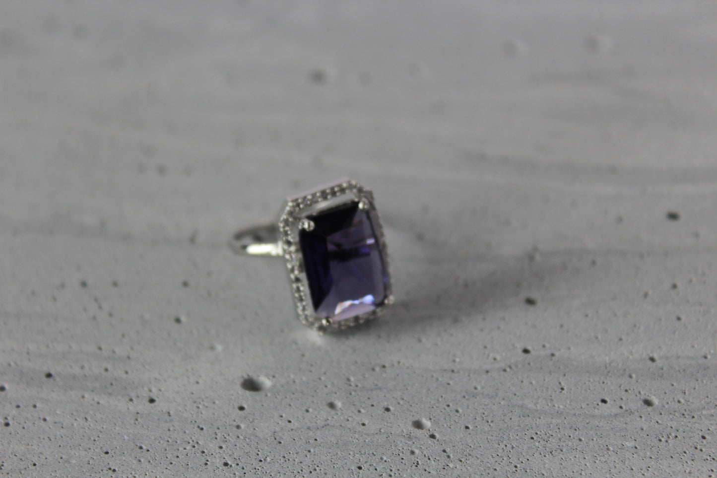 Gemstone Horizon Ring